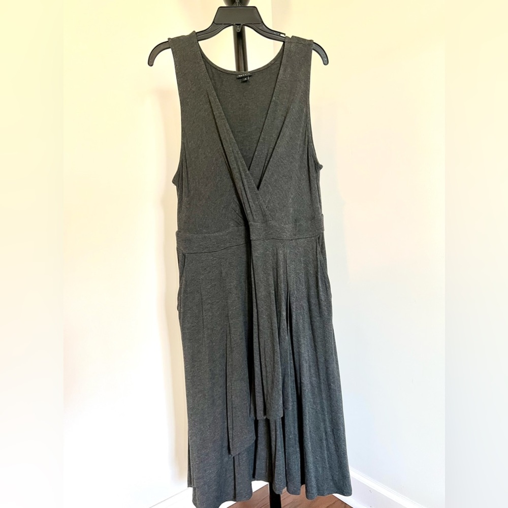 Torrid grey summer dress size 2 or 16/18 with pockets